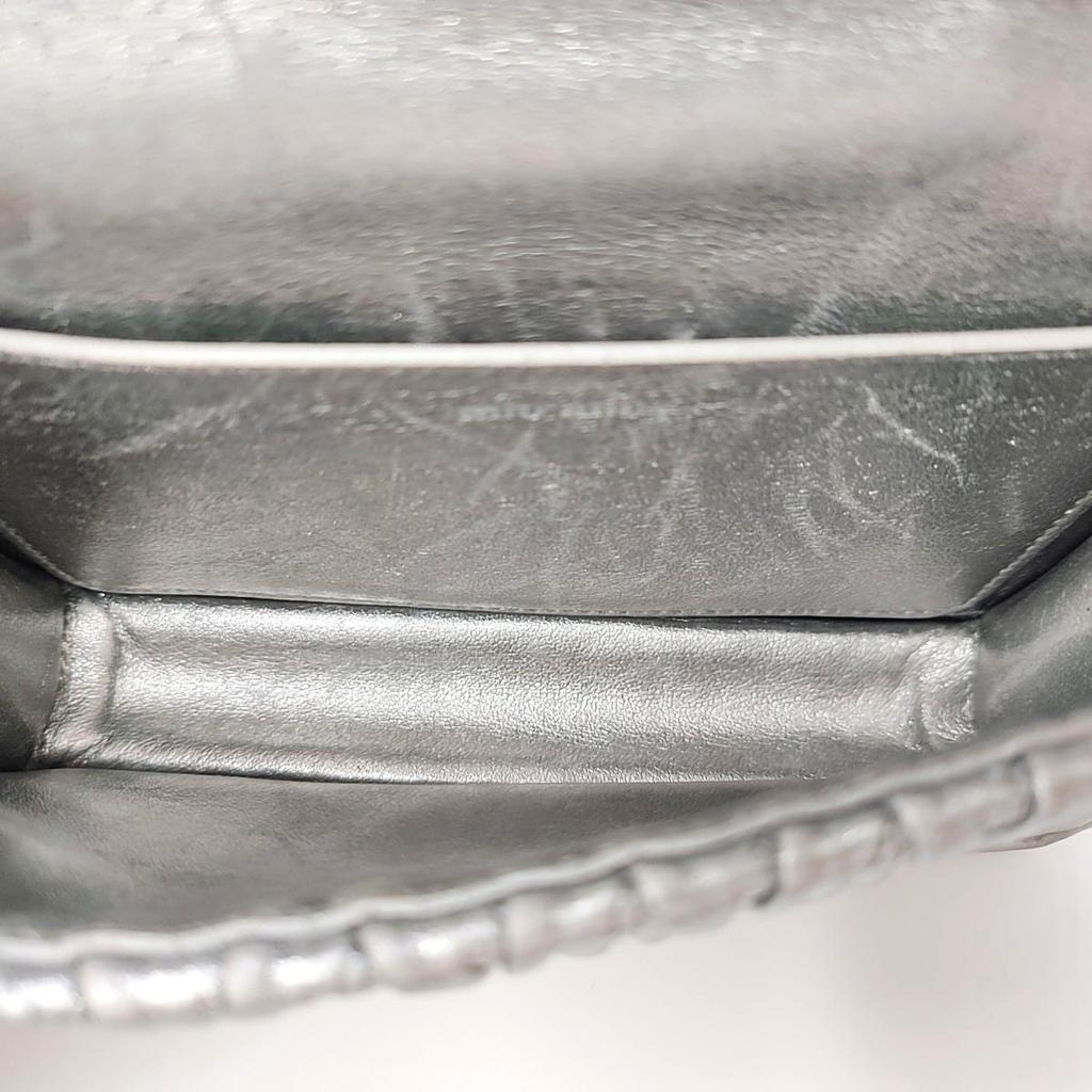 [Pre-Owned] Matelassé Solid Compact Leather Shoulder Bag - Good #1SCOR09