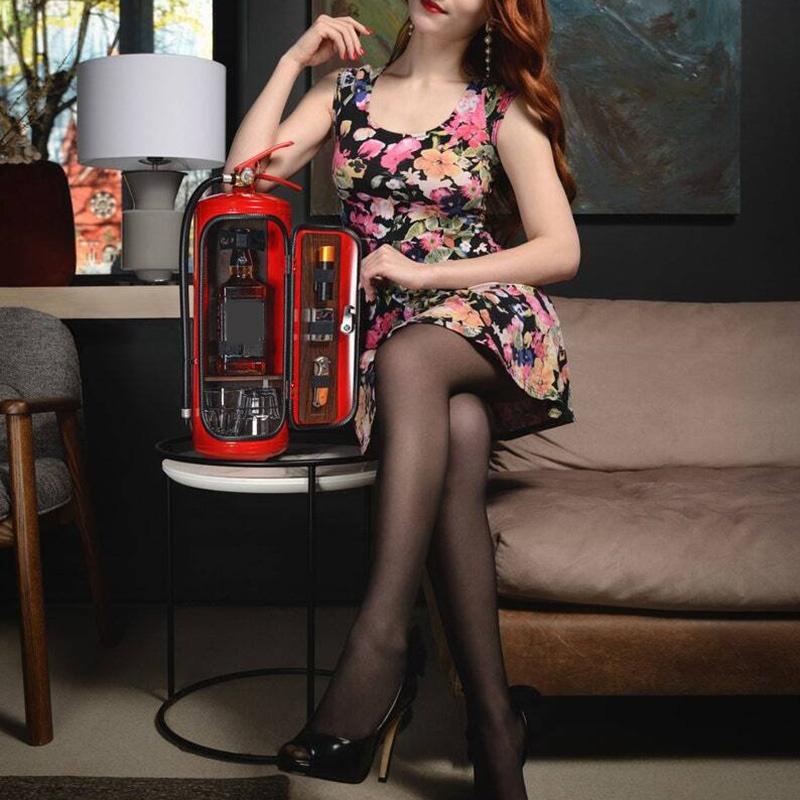 Горячий огонь Etinguisher Мини-бар Рождественский подарок Can Bar Имитация огнетушителя Настольное украшение Домашний декор