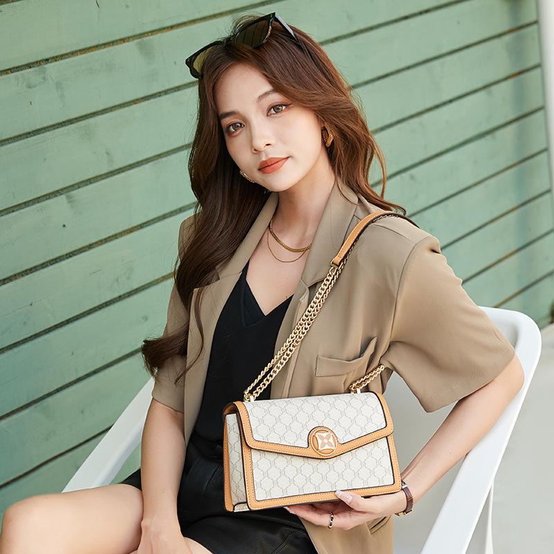 Сумки и сумочки Новинка 2023 года, женская сумка-мессенджер с принтом Джокер на плече, модная маленькая сумка-конверт с цепочкой.