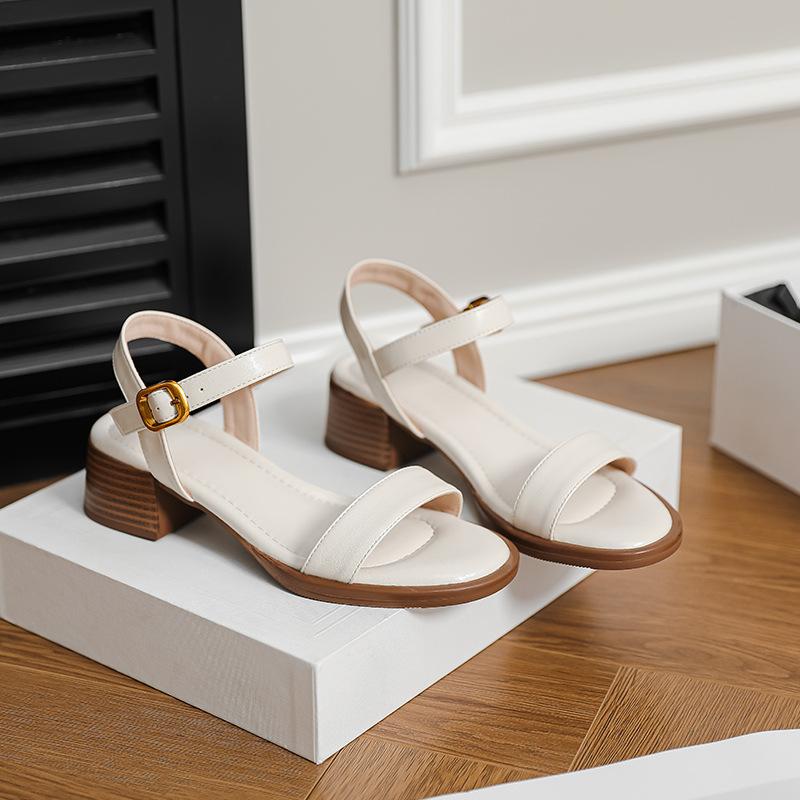 Летние новые сандалии женские шаг на дерьмо ощущение средний каблук толстый каблук ремешок с пряжкой на одно слово римские туфли носить праздничная повседневная пляжная обувь