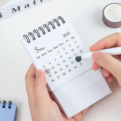 2025 Настольный календарь Ежегодный планировщик Спиральный календарь Книга Ежегодное расписание Органайзер Товары для дома и офиса для учителей Студентов Офисные работники