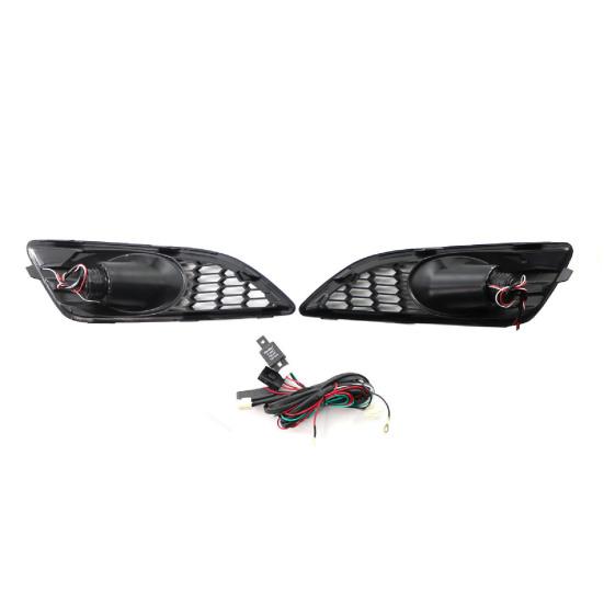 2Pcs LED Fog Light Long-lasting High Brightness White Lens Black Front Fog Lamp D2BZ15266CB for FORD FIESTA JA8 2013.01-2017.12