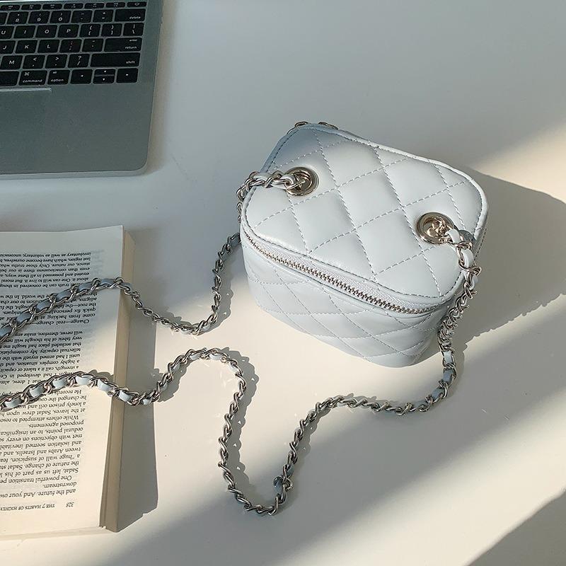 Bag Women's niche one-shoulder messenger bag Rhombus chain bag mouth red envelope mini box bag