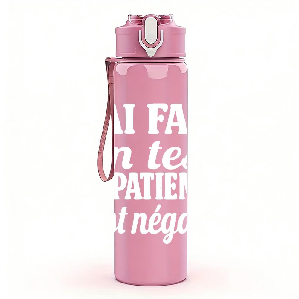 1PC J'ai Faim French Light Slogan 750ml Color Plastic Sports Water Bottle Leakproof Flip Straw Lid Suitable for Sports Office Home Use