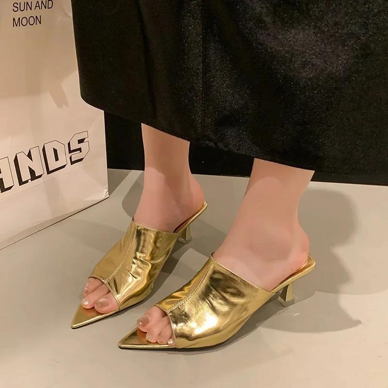 Модные женские шлепанцы на высоком каблуке, летние, с открытым носком, трендовый дизайн, сенсационные туфли-лодочки для юбок, полушлепанцы, модные шлепанцы