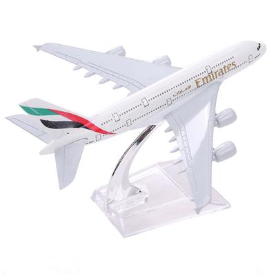 Игрушка-моделирование самолета General Wh A380 Emirates для коллекционных офисных украшений