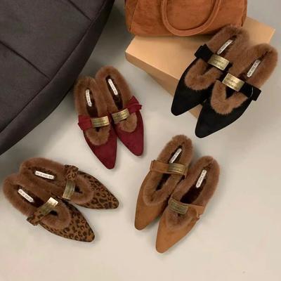 Меховые женские туфли на плоской подошве с острым носком из замши, короткие, плюшевые, модные, элегантные туфли 2025 года, зимнее дизайнерское платье Mujer Zapatillas