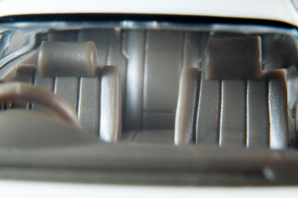 TOMYTEC Tomica Limited Vintage Neo 164 LV-N311c Toyota Mark II 2.5 Grande 98 WhiteGold Finished Product 332732