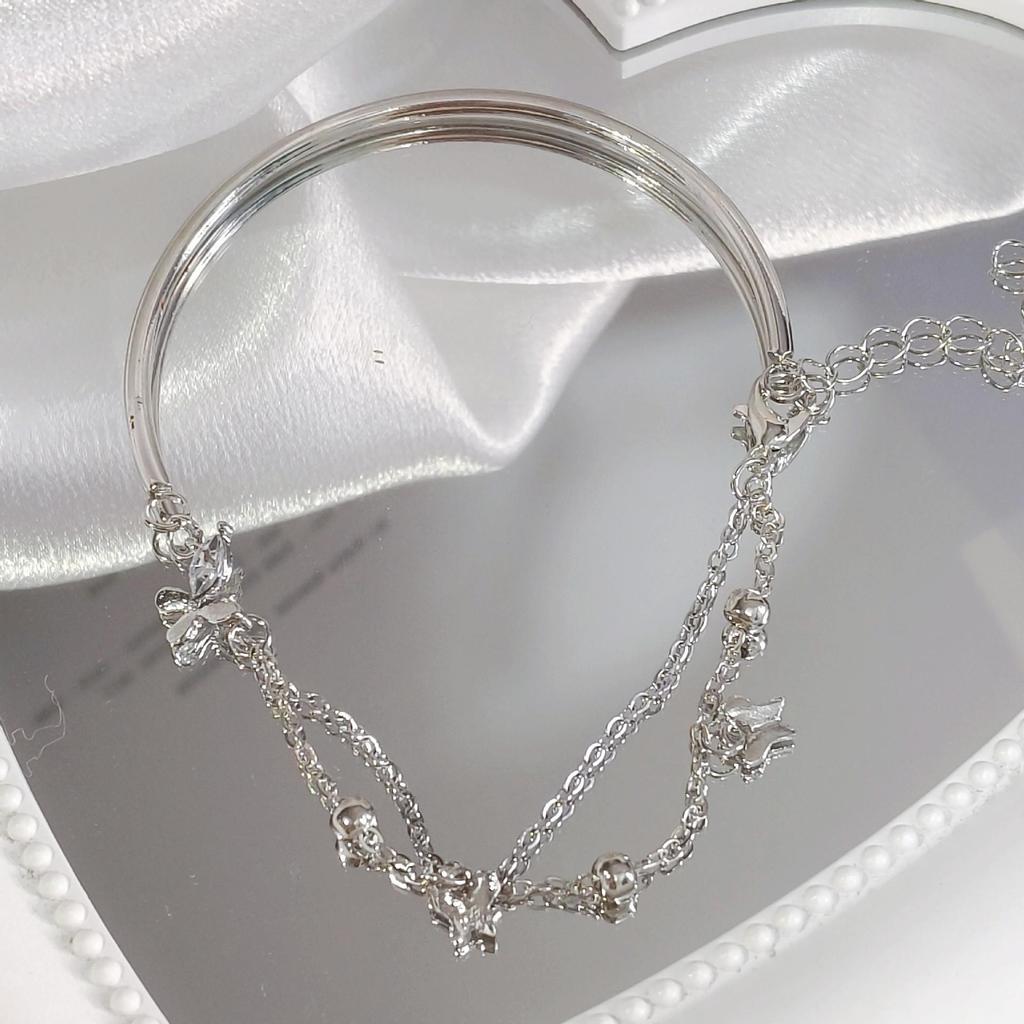 Элегантный серебряный браслет из бисера с радужным смайликом для женщин — универсальный, милый и многослойный