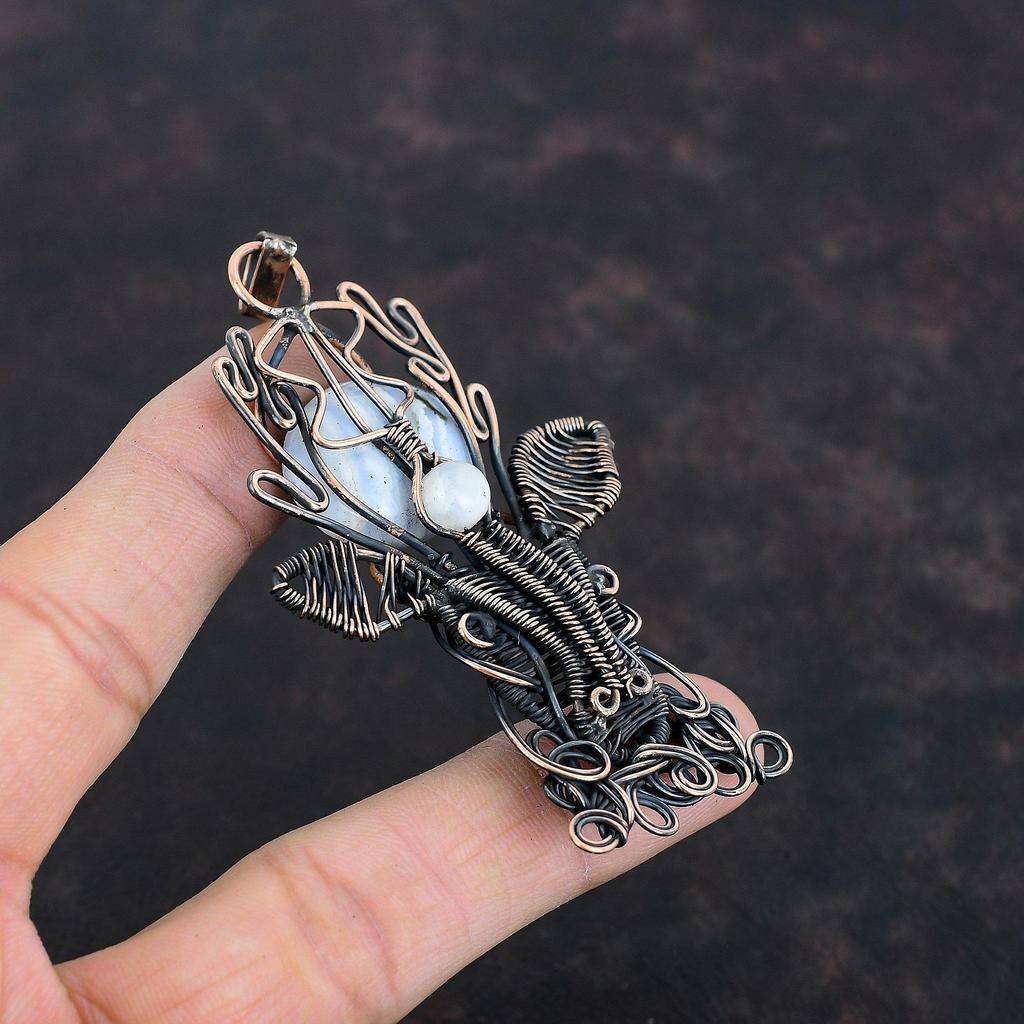 Подвеска из голубого кружевного агата, подвеска из драгоценного камня, обернутая медной проволокой, подвеска из радужного лунного камня, ювелирное изделие ручной работы из медной проволоки, уникальная подвеска в виде морды оленя