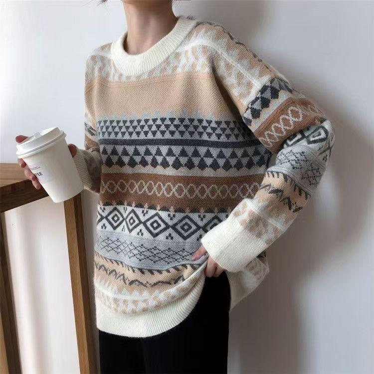 Round Neck Pullover Sweater for Women Autumn and Winter Loose Long Sleeved Knitted Sweater Jacket
