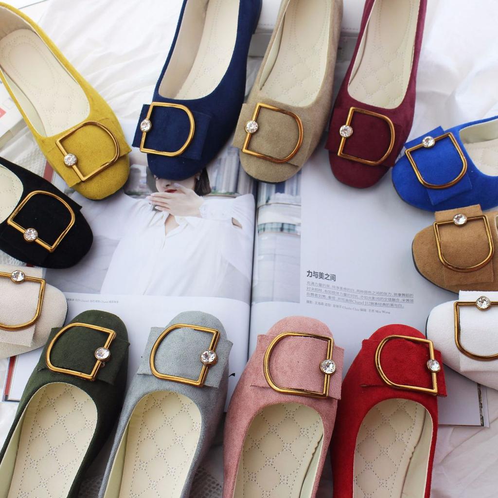 Женская обувь. Туфли на плоской подошве. Удобные повседневные туфли без шнуровки с квадратным носком большого размера, разноцветные.