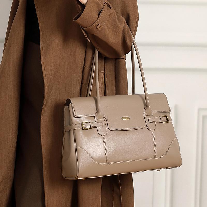 Simple First Layer Cowhide Leather Large Capacity Bag Commuter Retro Handbag Fashion Shoulder Underarm Tote Bag