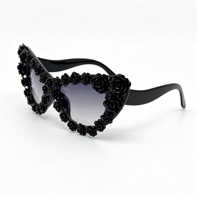 Y2K Gothic 3D Floral Rose Heart Cat Eye Sunglasses Women Vintage Oversized Gradient Lens Lolita Halloween Party Cosplay Shades