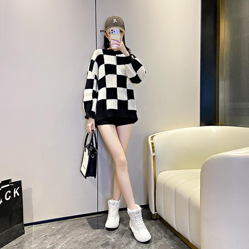 2024 Новые универсальные повседневные теплые высокие студенческие хлопковые туфли на толстой подошве, зимние плюшевые утолщенные нескользящие зимние ботинки для женщин