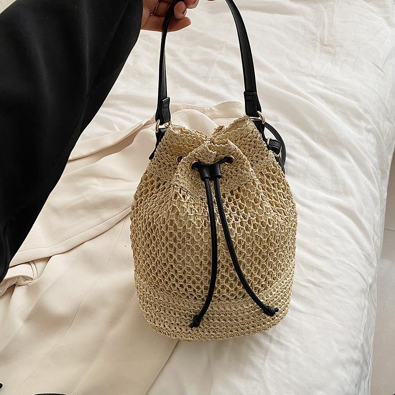 Летняя плетеная соломенная сумка-ведро для женщин Простая пляжная сумка через плечо на шнурке