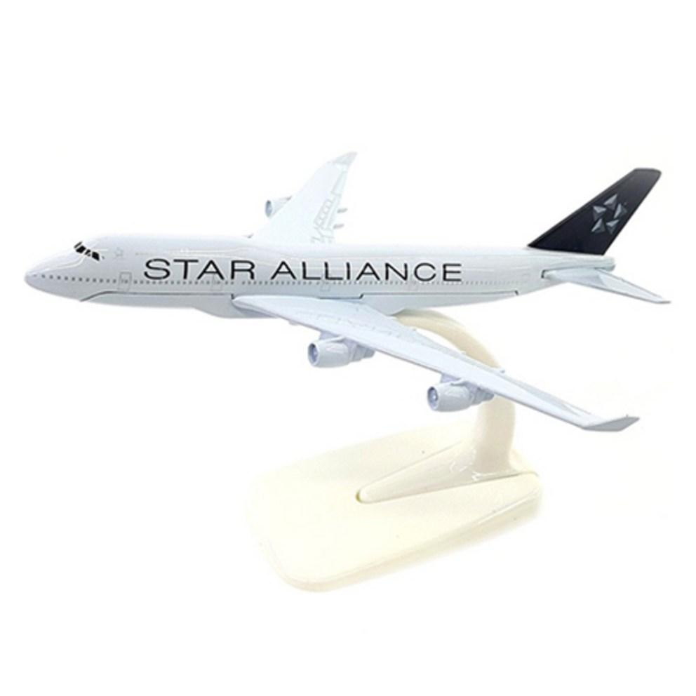 1:400 B747-400 Star Alliance Модель самолета HF115902WH