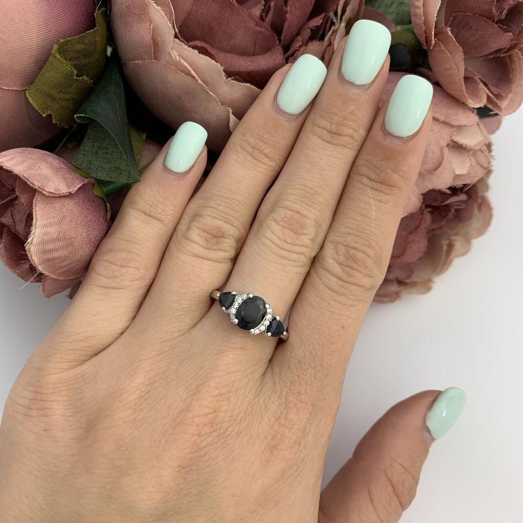 Silver Ring with Natural Sapphire 1.75ct (2098386)