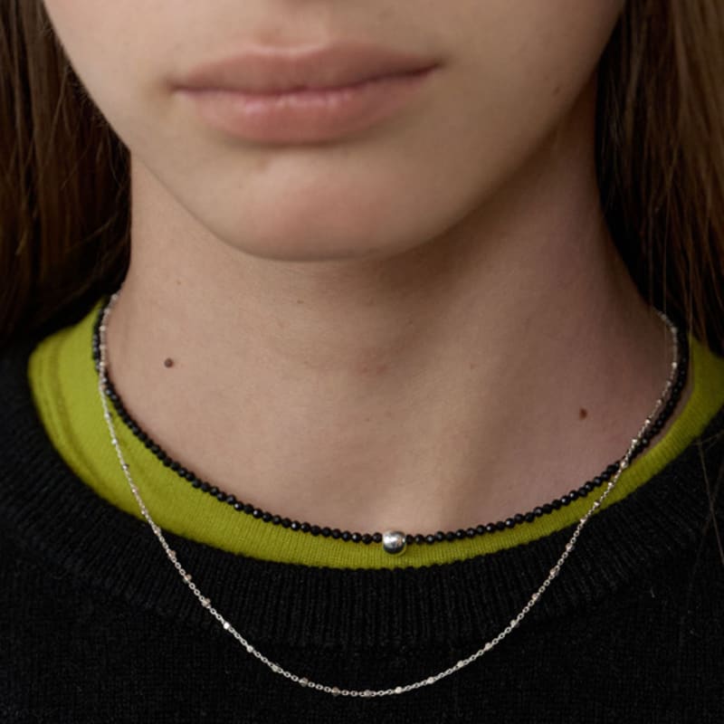 LOVE ME MONSTER [Silver] Square Dot Necklace (L253MNK100)