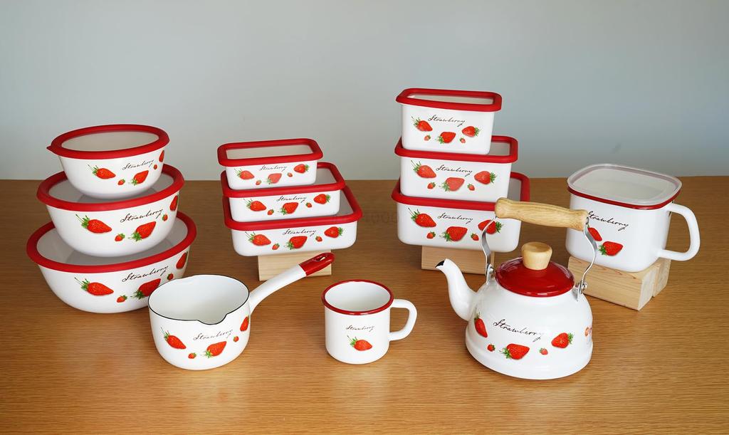 Fuji Enamel Strawberry Kettle 1.6L STB-1.6K