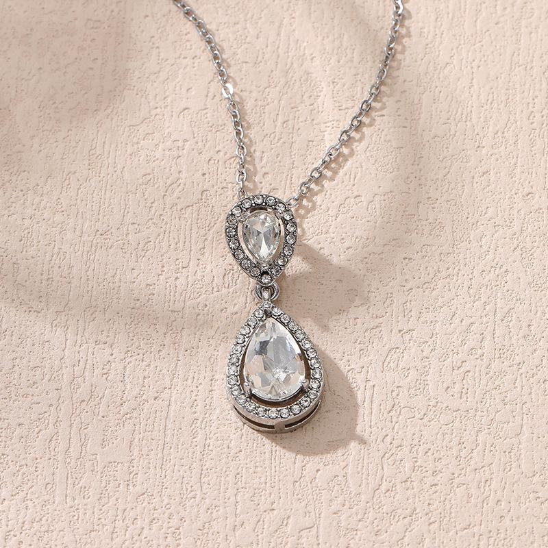 Women Versatile Teardrop Pendant Necklace Yunjin European American High-end Diamond-encrusted Stainless Steel Fashion Neck Accessory
