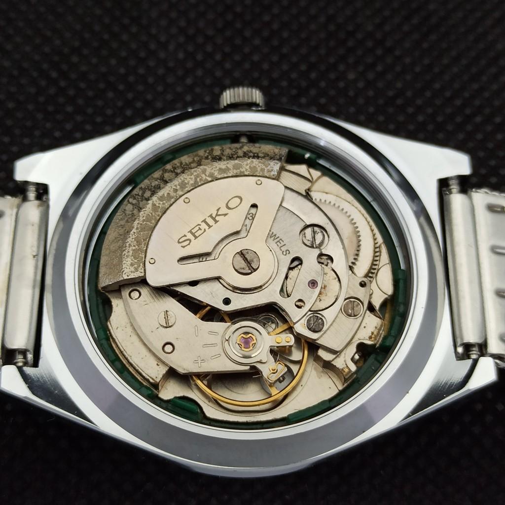 ВОССТАНОВЛЕННЫЕ ВИНТАЖНЫЕ МУЖСКИЕ ЧАСЫ SEIKO 5 AUTOMATIC JAPAN DAY/DATE 533c-a279955-2