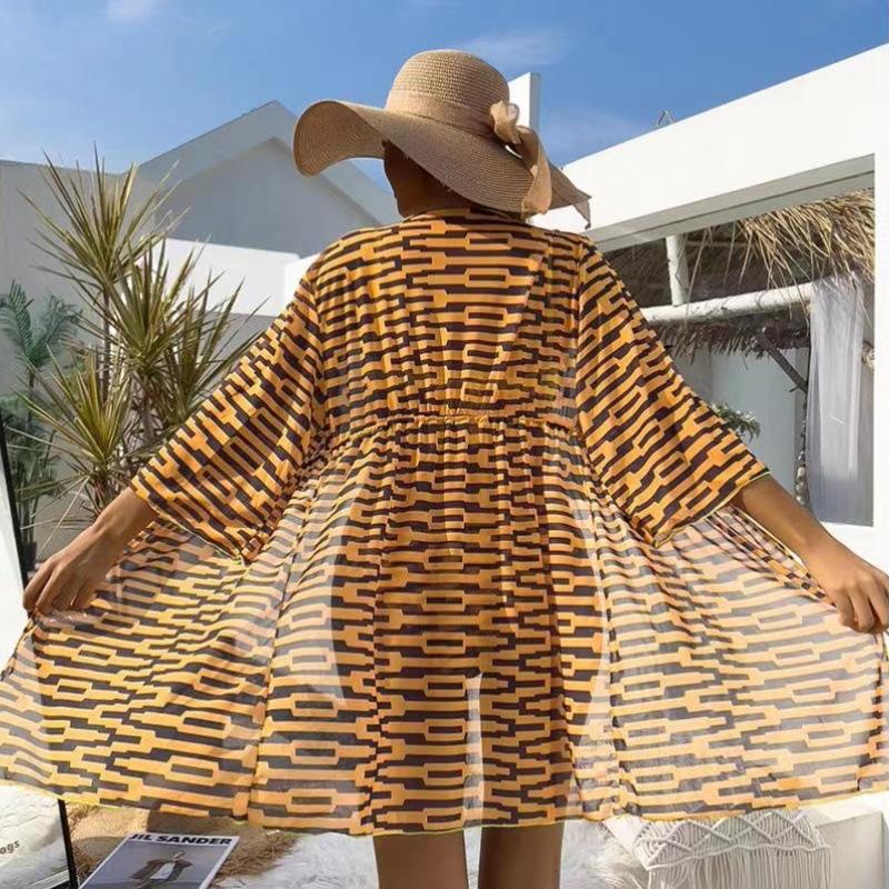 2024 Новая женская длинная рубашка с разрезом, пляжный купальник, европейская и американская внешняя торговля, новый купальник-бикини, комплект из трех предметов