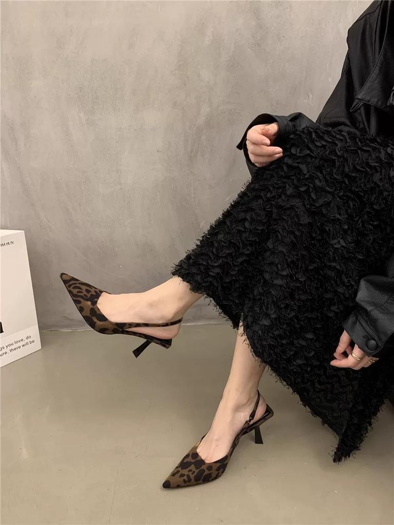 2025 New Fashion French Pointed Leopard Print High Heels Bag Head Sandals Suede Spring and Summer New Single Shoes Fairy Style