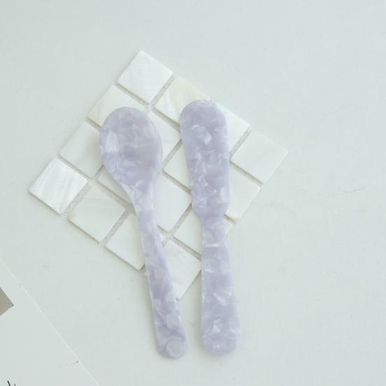 Dessert Spoon Retro Style Smooth Edge Unique Pattern Food Grade Ergonomic Handle Decorative Acrylic Cake