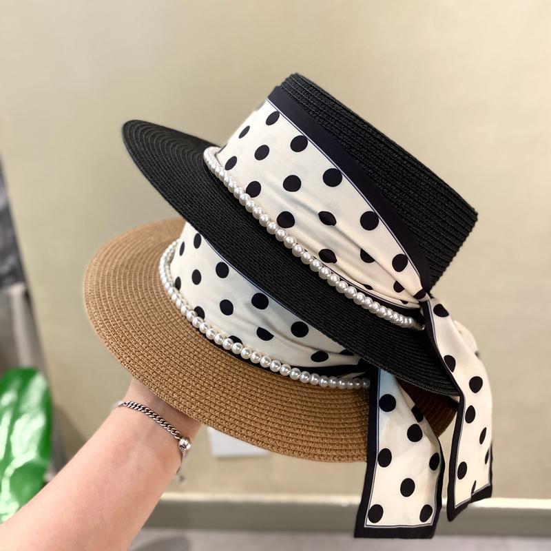 Simple polka dot straw hat women's summer sunshade sunscreen vacation beach hat French flat top white top hat