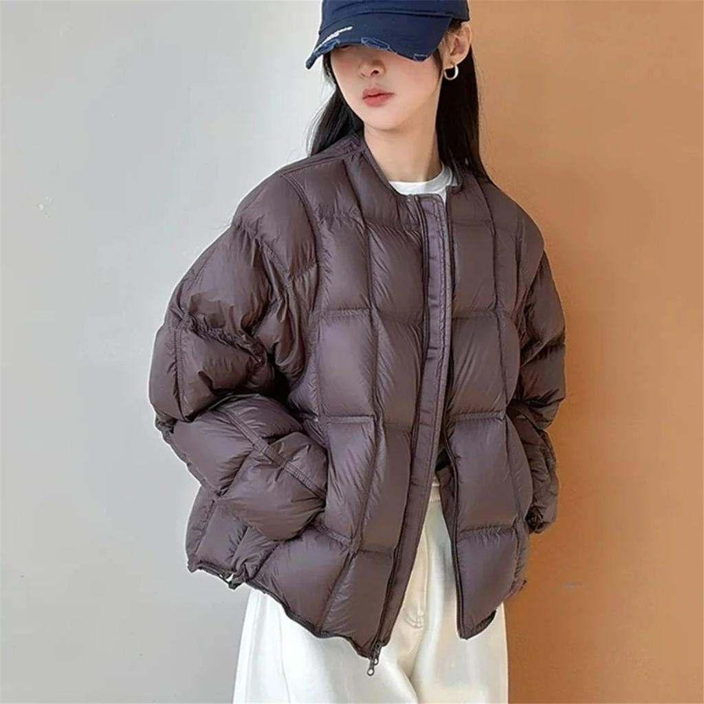 2025 Осень Зима Пушистая Легкая Стеганая Куртка Женская С Воротником-стойкой Утепленная Теплая Оверсайз Белый Утиный Пух Короткое Пальто