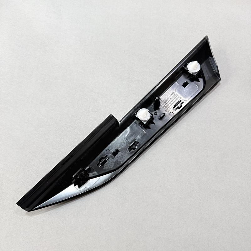 For Peugeot 2008 2022 Fender Trim Strip Left Right Parts Accessories 98258608XY 98258615XY