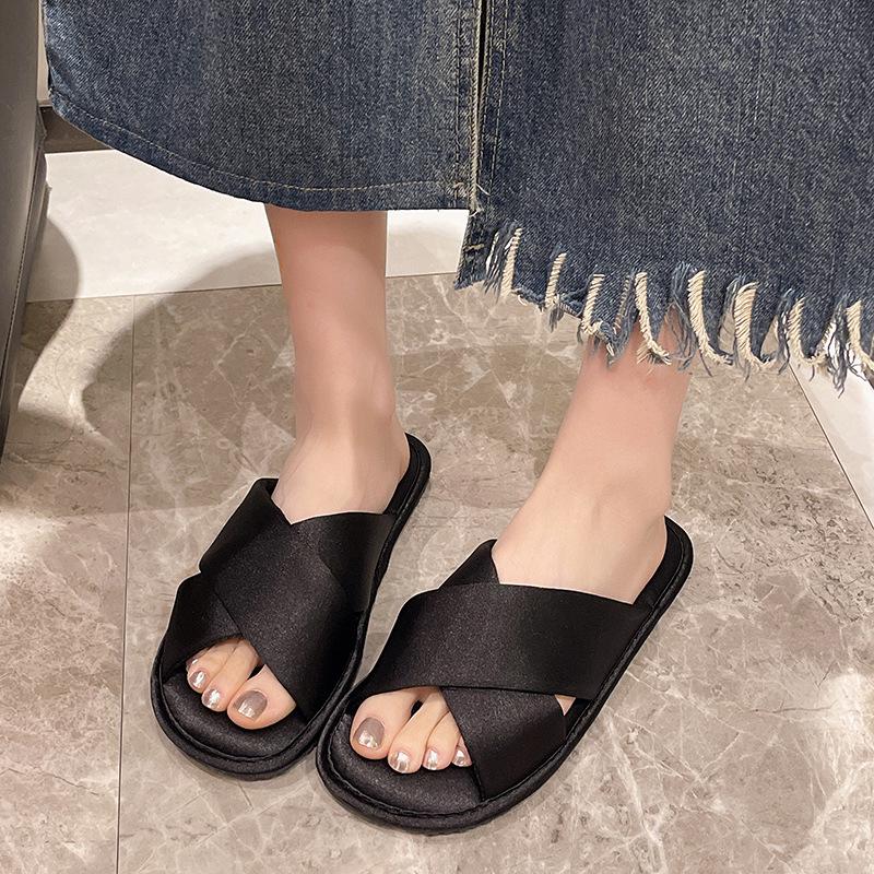 Роскошные женские домашние тапочки: Удобный, нескользящий, дезодорирующий плоский носик для использования весной, летом и осенью.