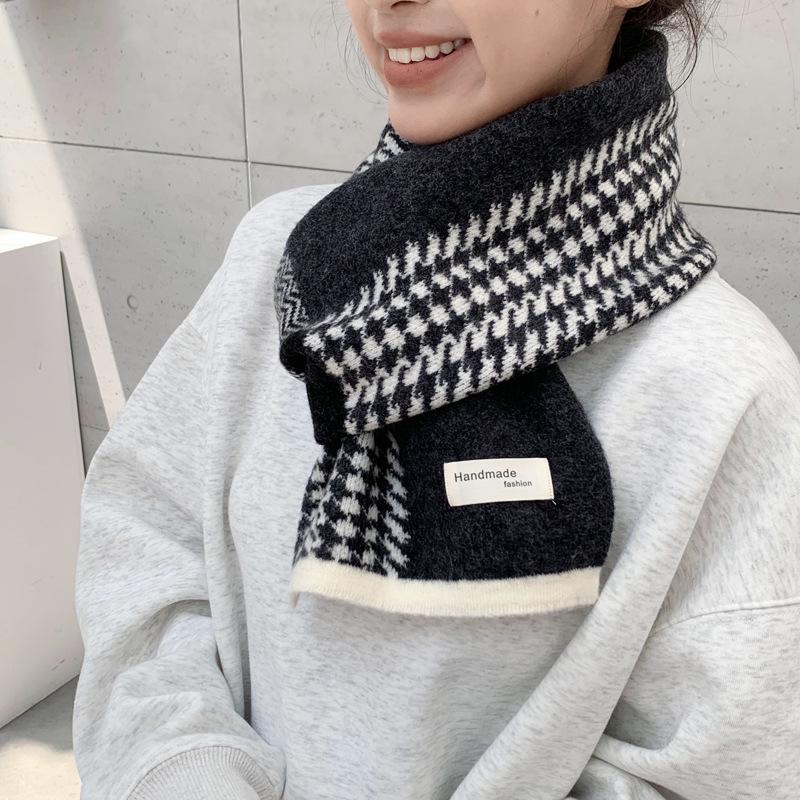 Women's Korean Style Knitted Scarf: Warm, Versatile, Neck Protection, Colorful, Decorative, Perfect for Autumn & Winter