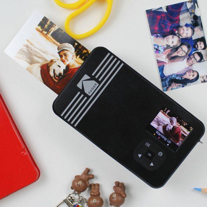 KODAK Mini Shot Combo 2 Retro C210R - Appareil Photo 5,3x8,6 cm Instantané - 8 incluses - LCD 1,7 pouce - Bluetooth - Jaune &amp; Noir