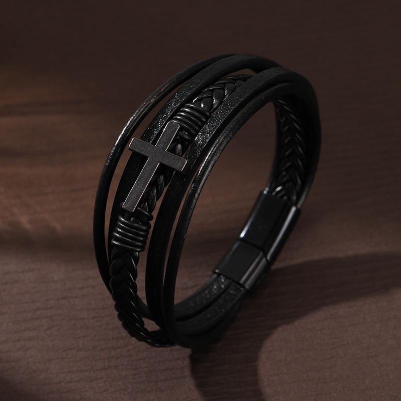 With Metal Magnetic Clasp Classic Single Layer Black 2025 New Hand Woven Leather Bracelet Men's Fashion Business Zircon Gift