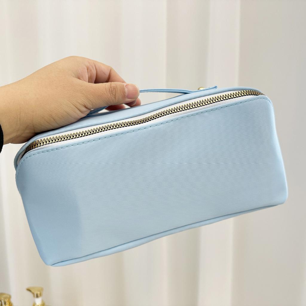 Large Capacity Female Travel Storage Bag Portable Nylon Girls Handbags Fashion Women's Cosmetic Bags Candy Color Makeup Case