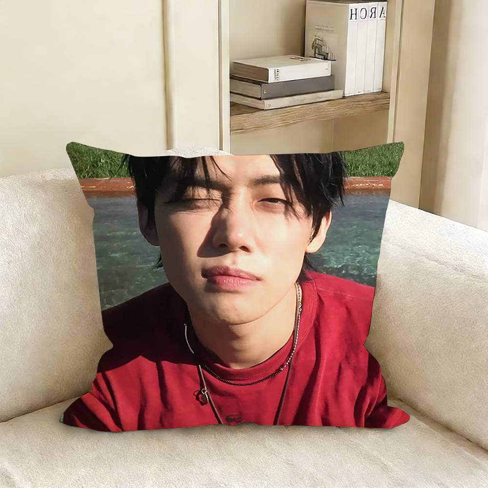 Y-Yeonjuns Fashion King Various Sizes Square Pillow Case For Car Home Bedchamber Decor