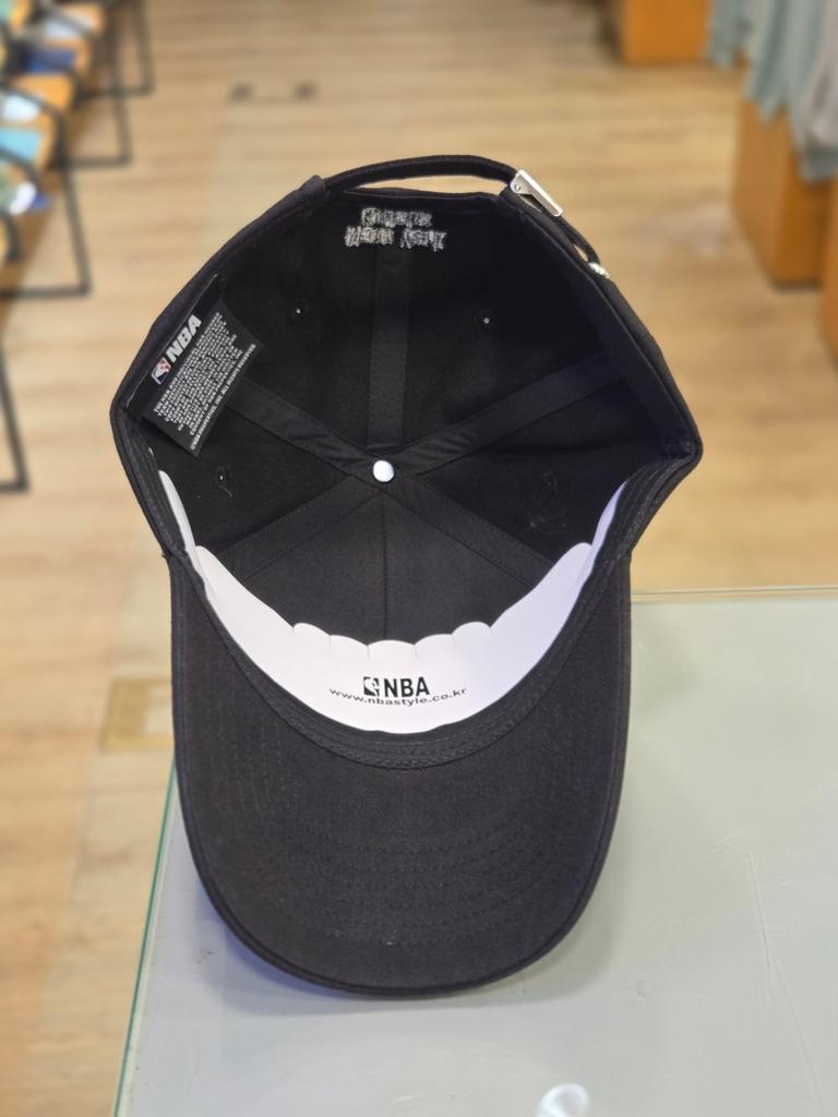 NBA Unisex NYK Gaddic Metal Embroidered Hard Ball Cap N255AP471P (19)