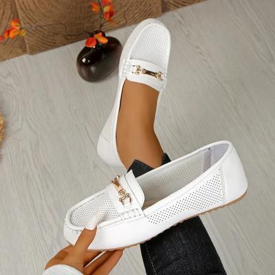 Балетки женские больших размеров 2025 Новая горячая распродажа Уличная металлическая отделка Слипоны Балетки на мягкой подошве Удобная повседневная обувь для ходьбы