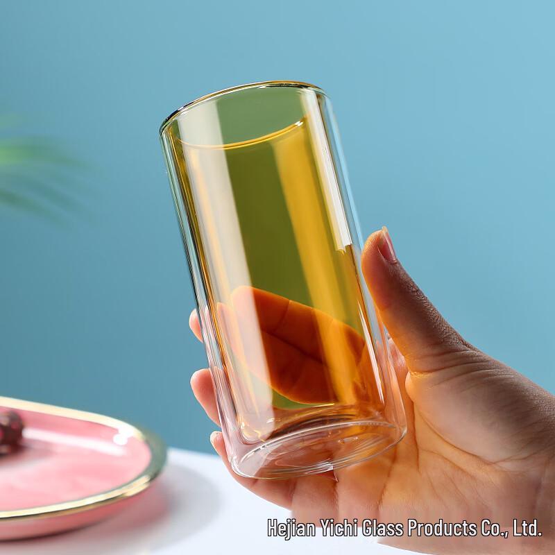 Стильная стеклянная кружка с двойными стенками для воды
