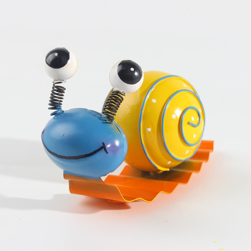 Раскрашенная улитка Железное искусство Подвесное украшение Металлические поделки Украшение Креативное Украшение для улицы Двор Сад Настенное