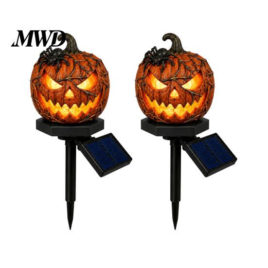 Auto on Off Light Solar Halloween Pumpkin Garden Stake Light, Waterproof Resin LED Outdoor Festival Decor Lantern, Spooky Yard Lighting for Patio Lawn