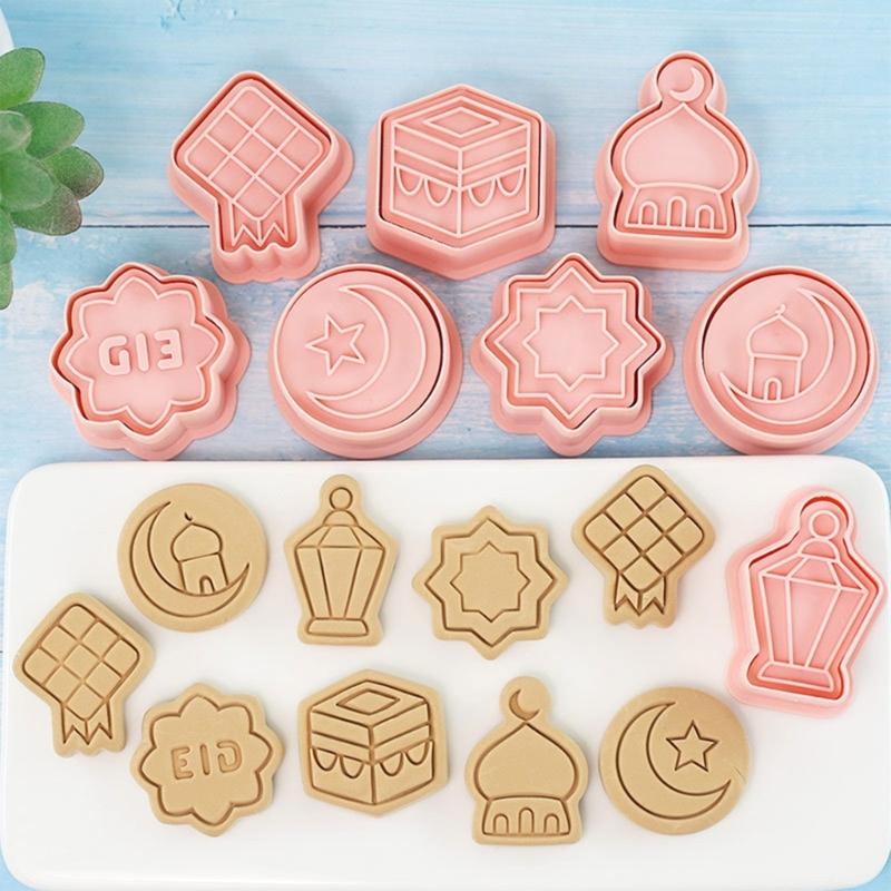 8Pcs Pressable Biscuits Mold Moon Castles Cookie Cutters Biscuits Fondant Cookie Stamps Kitchen Tool Party Supplies