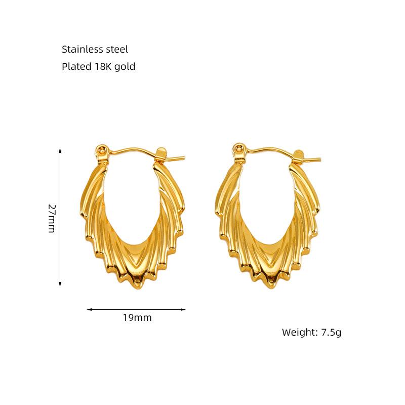 Cross-border European and American high-end stainless steel plating18K Gold vintage design hollow green eye earrings