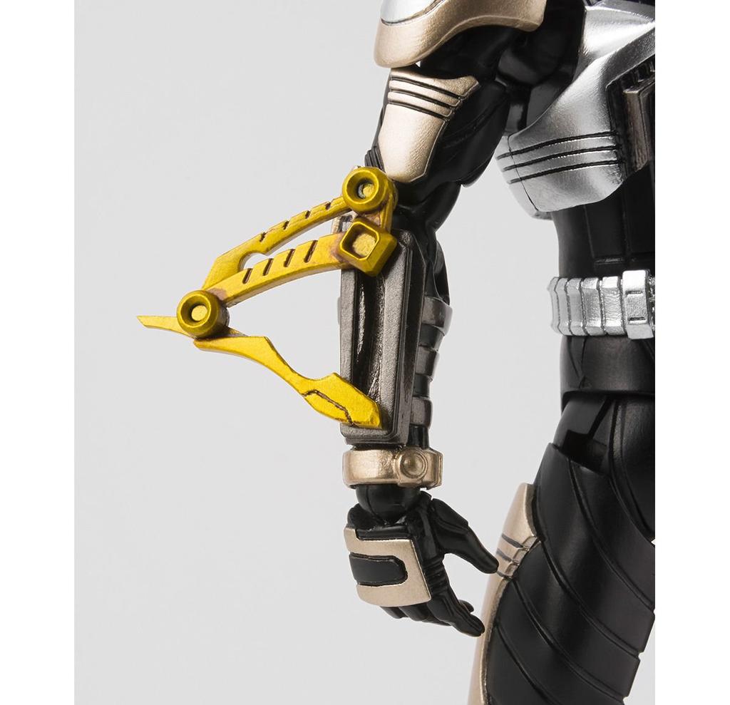 BANDAI Bone Carving Kamen Rider Punch Hopper Rider Web Shop Approximately 150mm S.H.Figuarts (Real Method) "Kamen Kabuto" (Tamashii Exclusive) Height