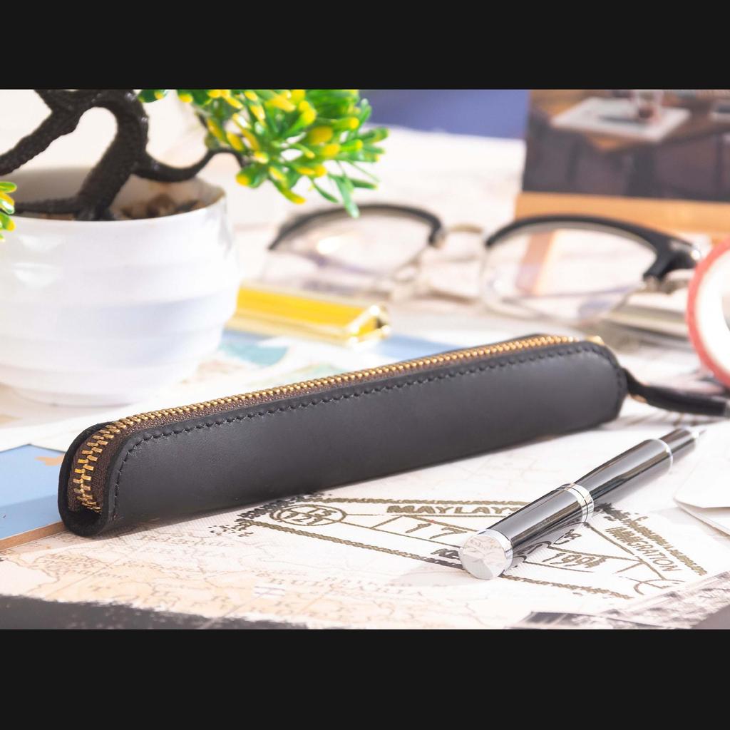 Retro Cowhide Apple Stylus Protective Case - Portable Genuine Leather Pen Bag