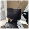 IELGY Summer Simple Messenger Female Bag Large Capacity Commuter Casual