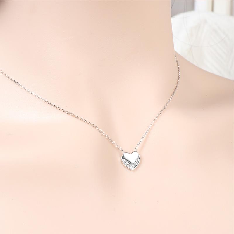 Ожерелье Love для женщин Ins Niche Design Light Luxury Gentle Heart Zircon Clavicle Chain