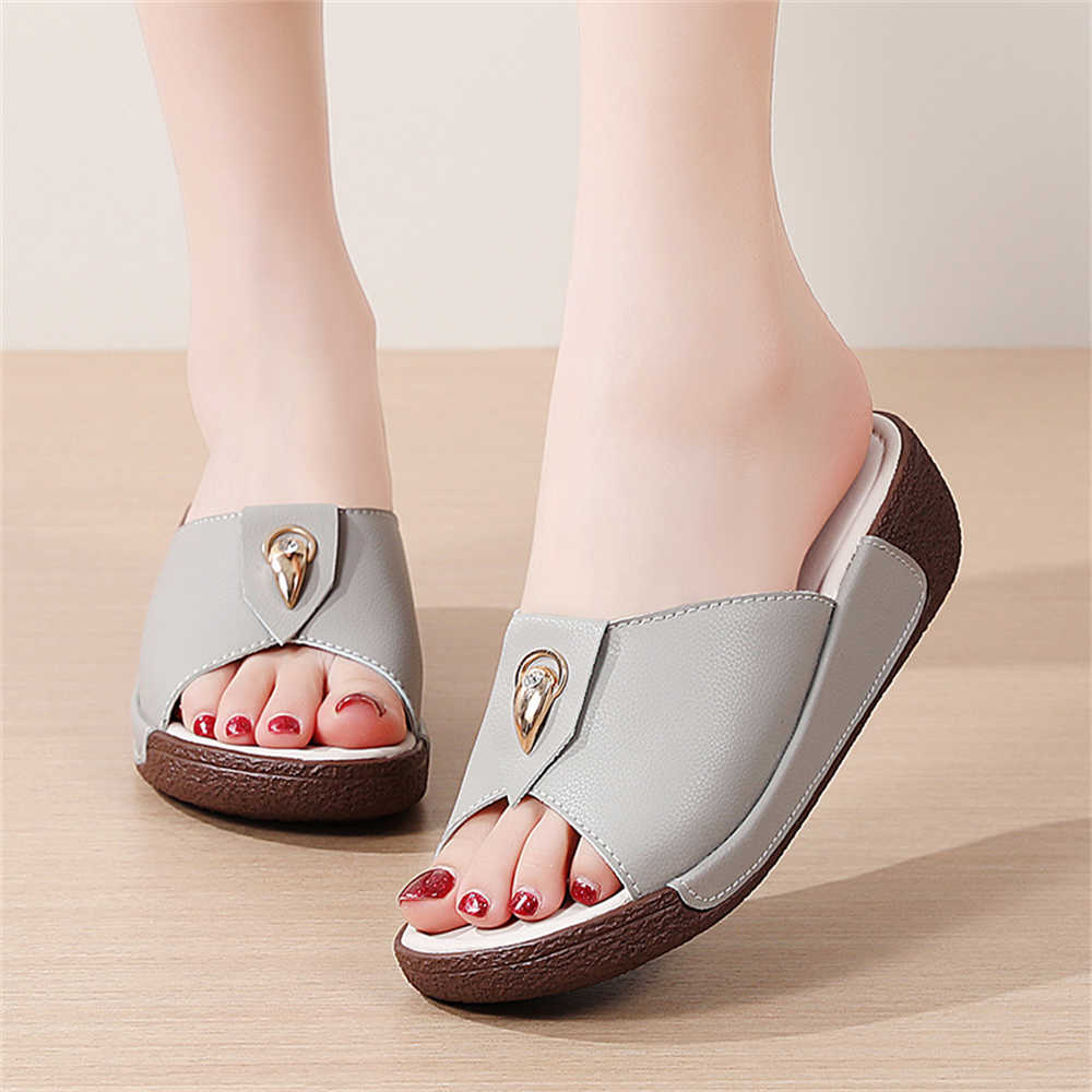 Размер 39 Хаки Дом Женские Тапочки Телесные Сандалии Роскошная Обувь Кроссовки Спорт Ручная Работа Теня Шуз Лоферы Новые